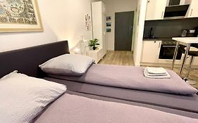 Goldstadt White Suite - City Apartament Schlössle Pforzheim